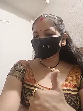 Snapshot of Riyaa-Devi chatting on 07.18.26 Riyaa-Devi online show from 07.18.26