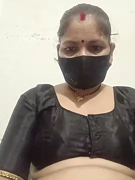 Snapshot of Riyaa-Devi chatting on 07.28.26 Riyaa-Devi online show from 07.28.26