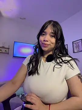 tati reyess online show from 04.26.26