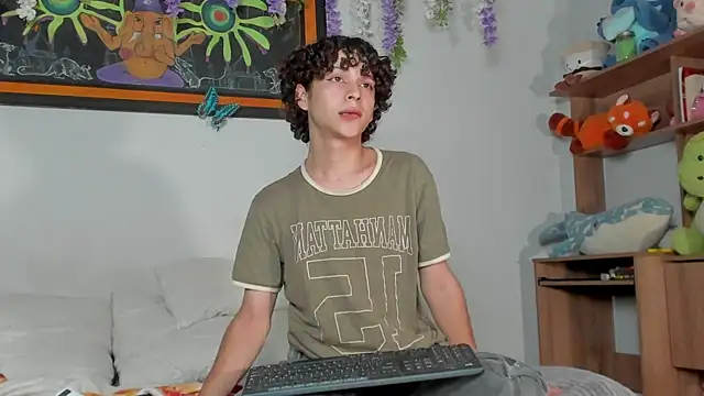 Cherry boy 18 online show from 03.08.25