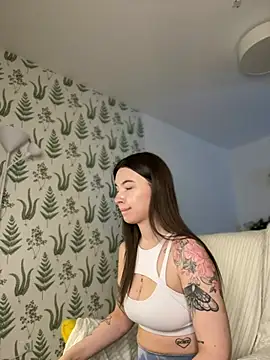 Marie Diaze online show from 12.22.24