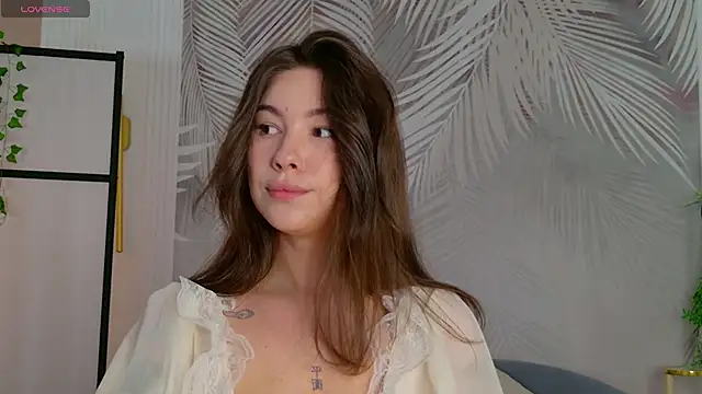 Snapshot of Marie_Diaze chatting on 06.10.26 Marie Diaze online show from 06.10.26