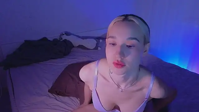 Snapshot of shey1i chatting on 03.17.26 shey1i online show from 03.17.26