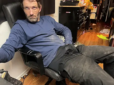 Snapshot of leanjamesdean chatting on 02.26.26 leanjamesdean online show from 02.26.26