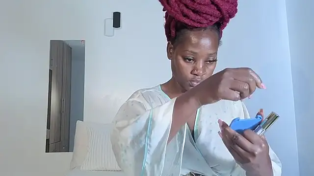 Elegant Ebony online show from 10.19.25