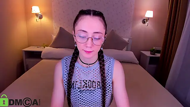 Lexi Split online show from 05.05.26