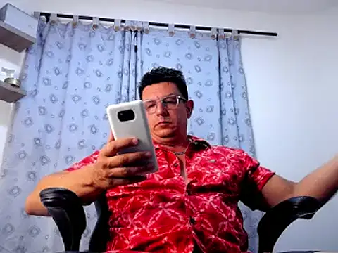 Snapshot of pedropicapi chatting on 02.15.25 pedropicapi online show from 02.15.25