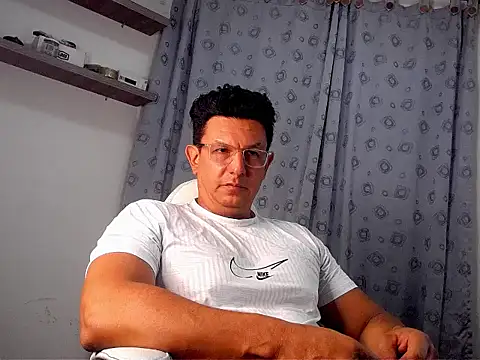 Snapshot of pedropicapi chatting on 11.08.25 pedropicapi online show from 11.08.25