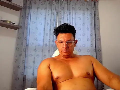 Snapshot of pedropicapi chatting on 11.14.25 pedropicapi online show from 11.14.25