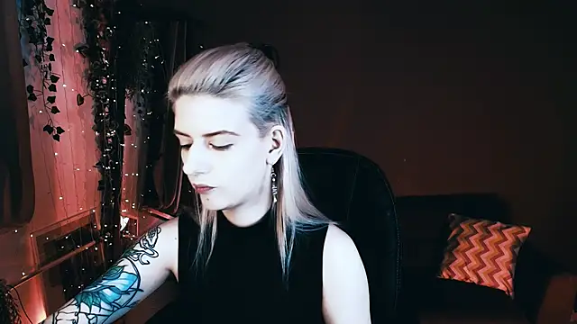 Noah ElmerX online show from 10.08.25