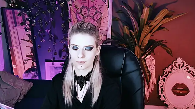 Snapshot of Noah_ElmerX chatting on 06.24.26 Noah ElmerX online show from 06.24.26
