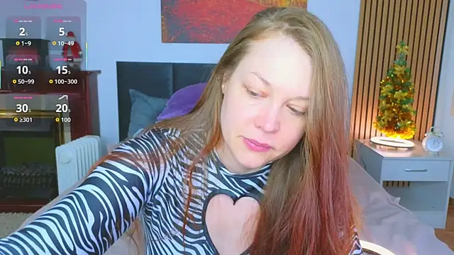 Snapshot of CutieGinger chatting on 12.21.25 CutieGinger online show from 12.21.25