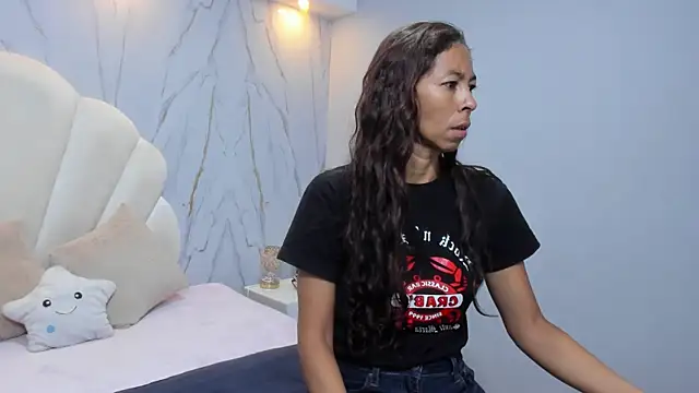 Rosalinda Cortez online show from 12.30.24