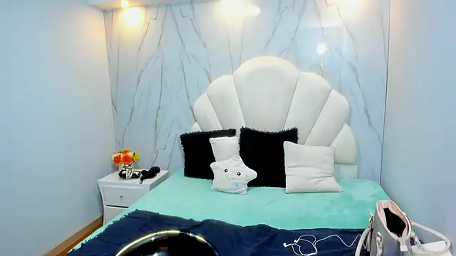 Rosalinda Cortez online show from 03.12.25