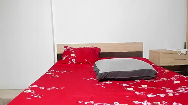 Ellyslimdoll online show from 10.30.25