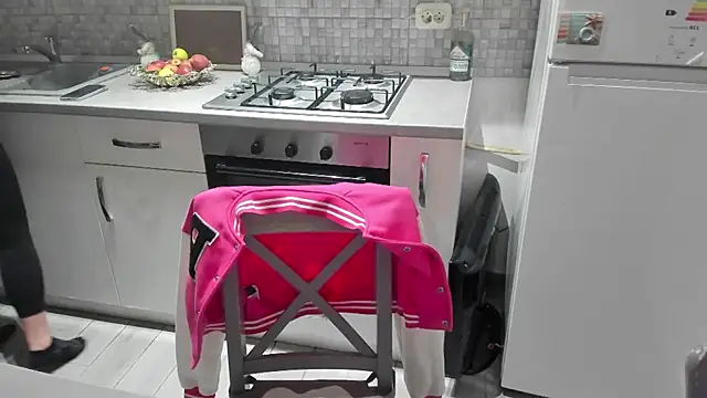 Snapshot of Ellyslimdoll chatting on 02.21.26 Ellyslimdoll online show from 02.21.26