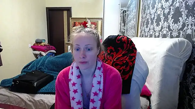 Snapshot of CherryAmateu chatting on 02.07.26 CherryAmateu online show from 02.07.26