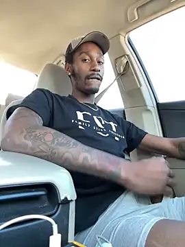 Snapshot of ITSONLYKENNY chatting on 02.17.25 ITSONLYKENNY online show from 02.17.25