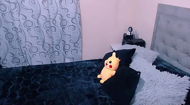 Snapshot of diana__34 chatting on 02.26.25 diana 34 online show from 02.26.25