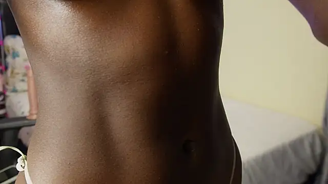 Snapshot of sweet_melanin21 chatting on 01.03.25 sweet melanin21 online show from 01.03.25