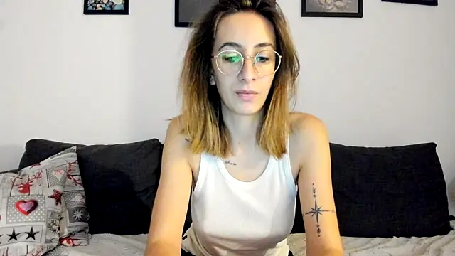 DesireMore90 online show from 01.10.25