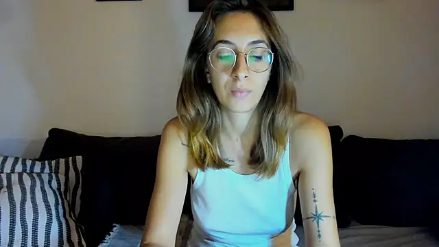 DesireMore90 online show from 10.10.25