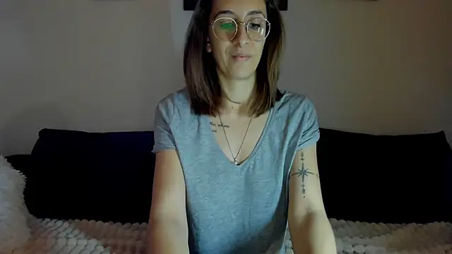 DesireMore90 online show from 02.17.26