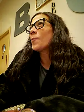 Snapshot of Allana_Squirt chatting on 03.13.25 Allana Squirt online show from 03.13.25