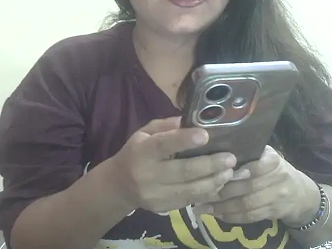 Snapshot of Lusty_Wife1 chatting on 04.16.26 Lusty Wife1 online show from 04.16.26
