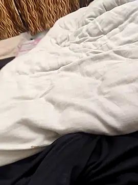 Snapshot of Horny_boy321 chatting on 02.06.26 Horny boy321 online show from 02.06.26