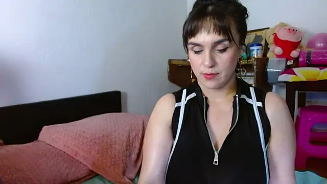 collette beaufoy  online show from 05.15.26