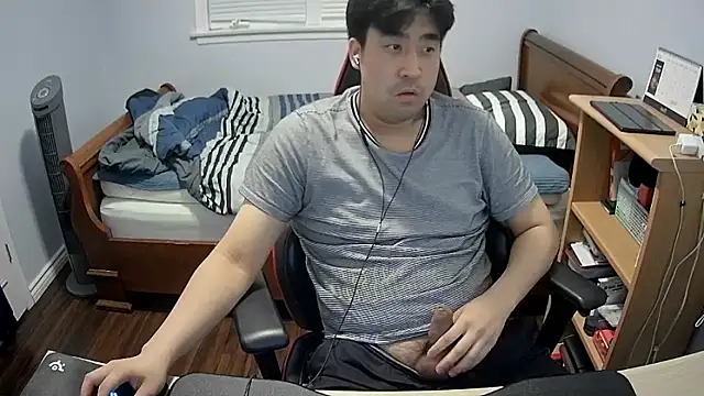 Snapshot of Koreanboy171 chatting on 03.15.26 Koreanboy171 online show from 03.15.26