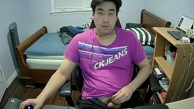 Snapshot of Koreanboy171 chatting on 03.21.26 Koreanboy171 online show from 03.21.26