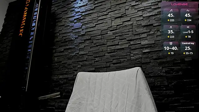 Snapshot of David_Big_Daddy chatting on 11.20.25 David Big Daddy online show from 11.20.25