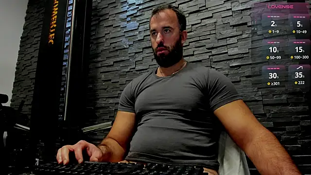 Snapshot of David_Big_Daddy chatting on 11.23.25 David Big Daddy online show from 11.23.25