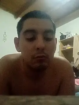 Snapshot of lil_burger chatting on 09.13.25 lil burger online show from 09.13.25