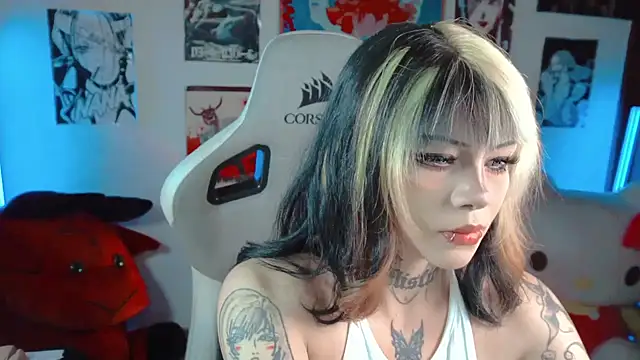 Deadly Doll online show from 10.10.25