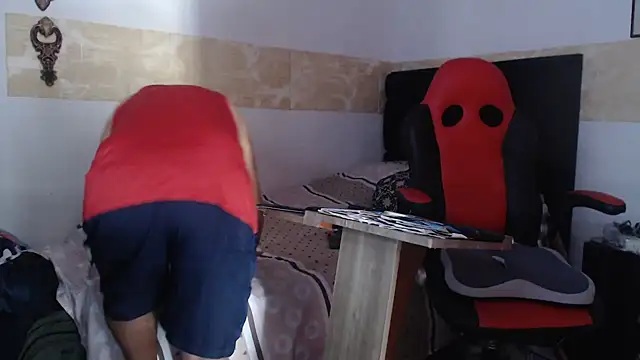 VALENTINO1983  online show from 10.30.25