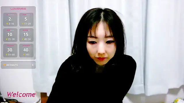 Snapshot of Love_me_Eri_ chatting on 12.15.24 Love me Eri  online show from 12.15.24