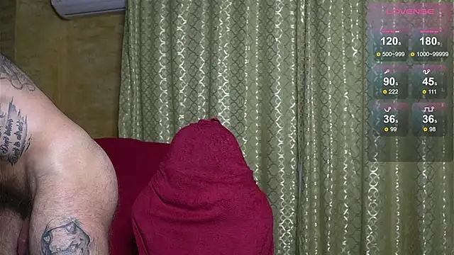 Snapshot of Artem_Dzyuba chatting on 12.04.25 Artem Dzyuba online show from 12.04.25