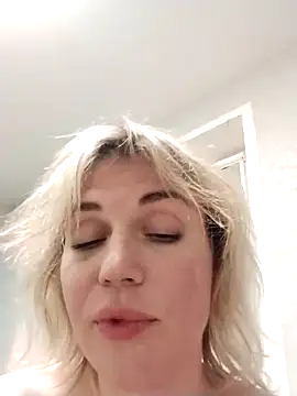 Linda Gregory online show from 10.04.25