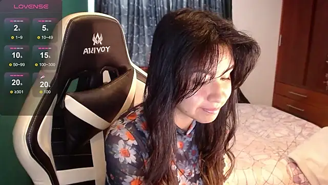alice middlee online show from 05.25.26