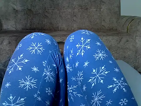 Snapshot of AurelAda chatting on 02.11.26 AurelAda online show from 02.11.26