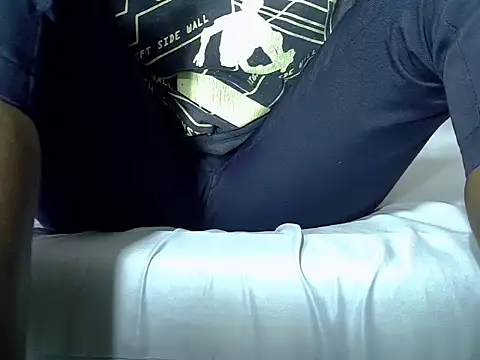 Snapshot of AurelAda chatting on 02.21.26 AurelAda online show from 02.21.26