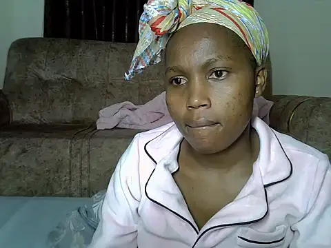 Snapshot of AurelAda chatting on 02.27.26 AurelAda online show from 02.27.26