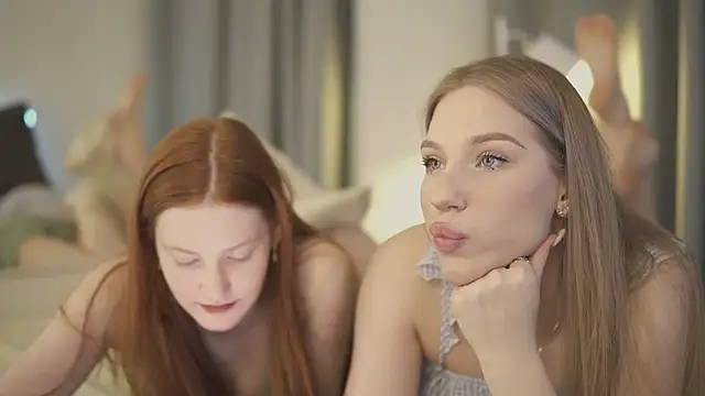 MiaKeler online show from 03.18.25