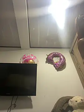 jesica  simpson online show from 12.21.24