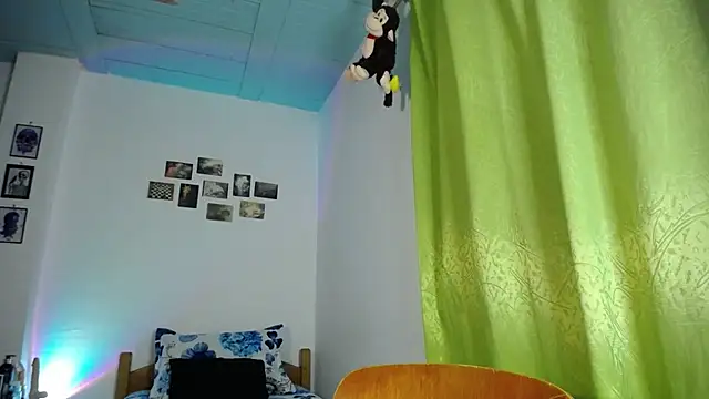 Snapshot of monkeywillwhite chatting on 11.16.25 monkeywillwhite online show from 11.16.25