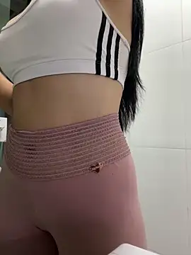 Snapshot of lupyta20 chatting on 10.19.25 lupyta20 online show from 10.19.25