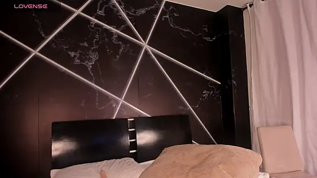  valeriiee  online show from 02.17.25